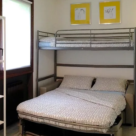 Apartment Design Studio *