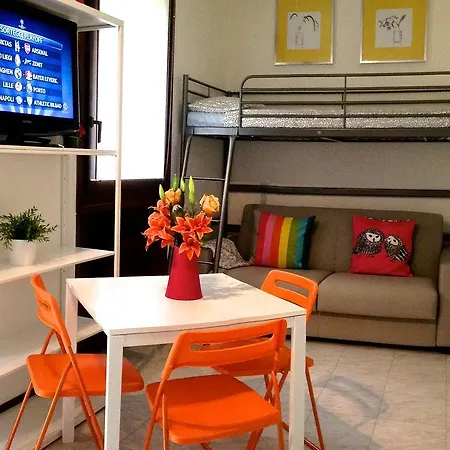 Design Studio Apartment *